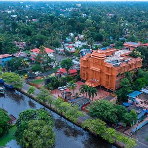 Haveli Backwater Resort